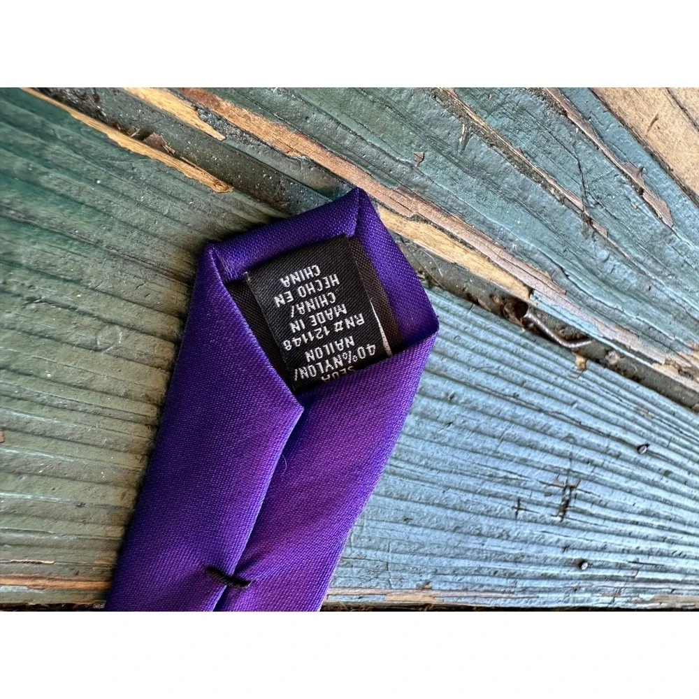 J. Ferrar‎ Mens Slim Necktie Solid Purple Satin Finish Formal Wedding A706